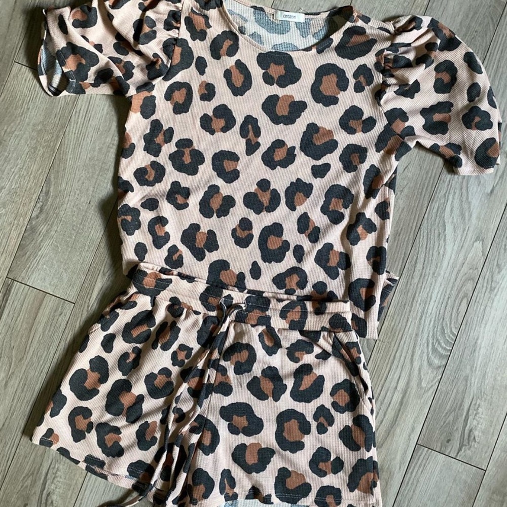 Cherish never worn blush cheetah print set